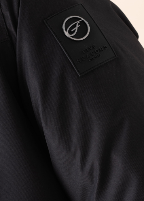 Зимняя парка Violet Five Seasons