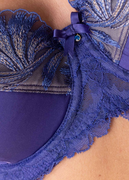 Lauma krūšturis Agate