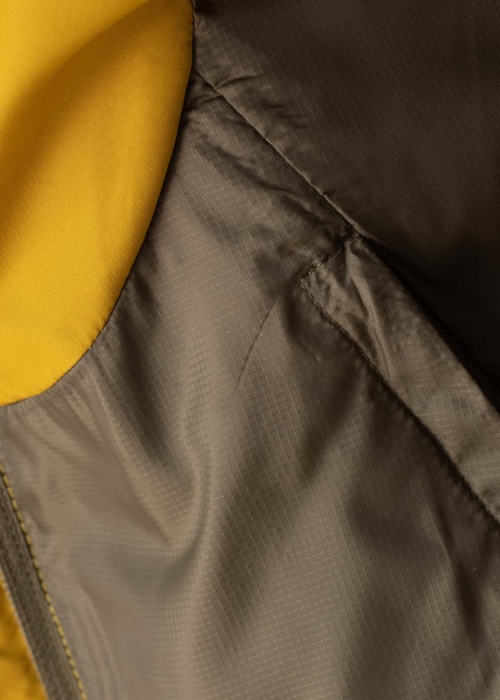 Kari Traa vējjaka Sanne