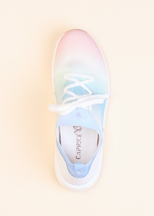Кроссовки Caprice
