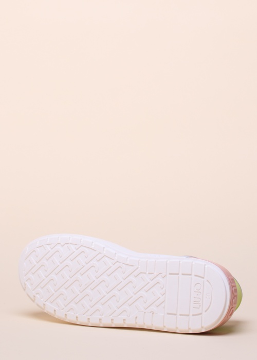 Liu-Jo kedas Ariel 65