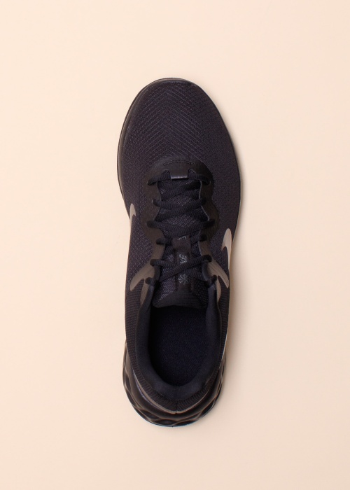 Беговые кроссовки Revolution 6 Nike