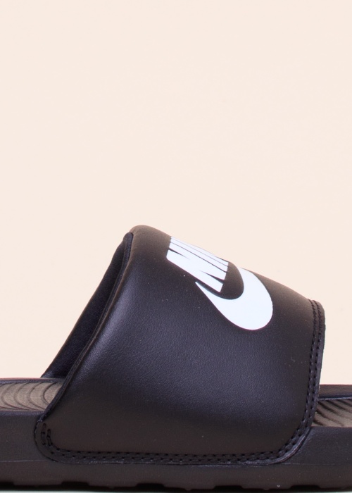 Nike baseina iešļūcenes Victori One