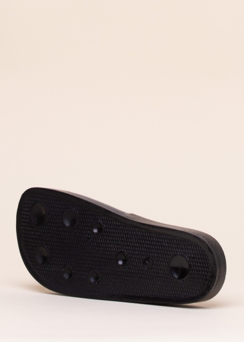 Guess iešļūcenes Amos