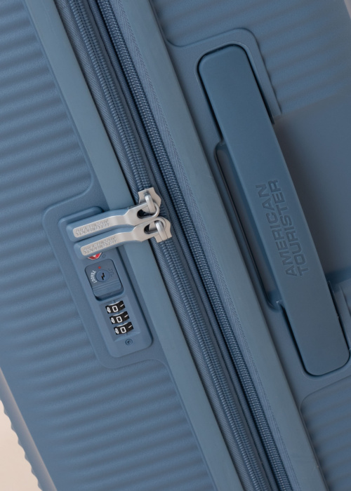 Чемодан Soundbox American Tourister