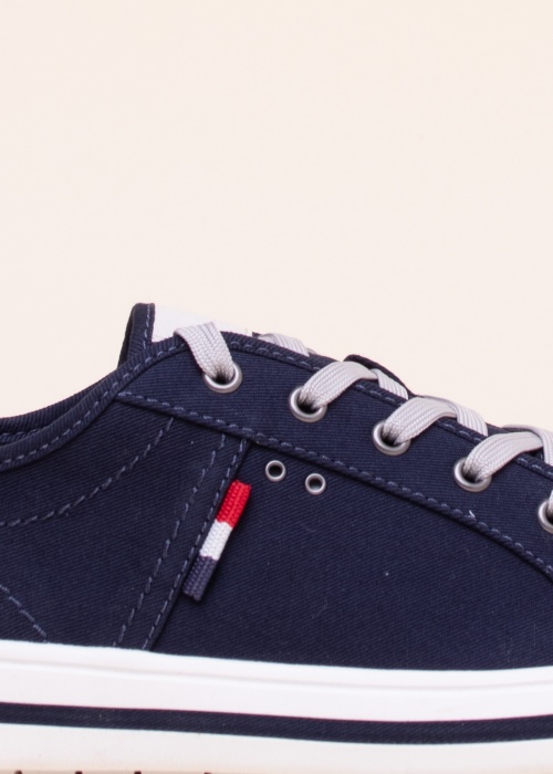 Тенниски Jana