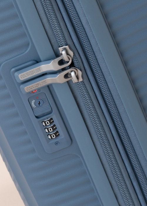 Чемодан Soundbox American Tourister