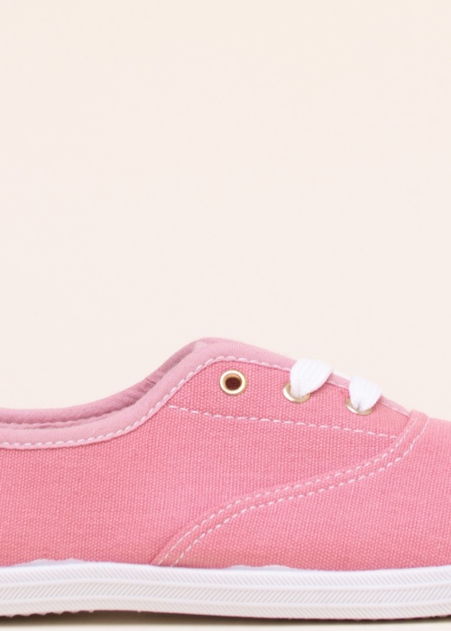 Best Buy kedas Millie & Co.