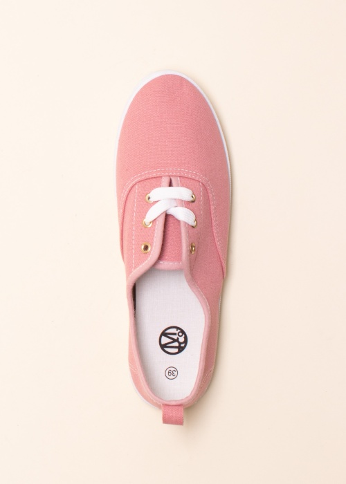 Best Buy kedas Millie & Co.