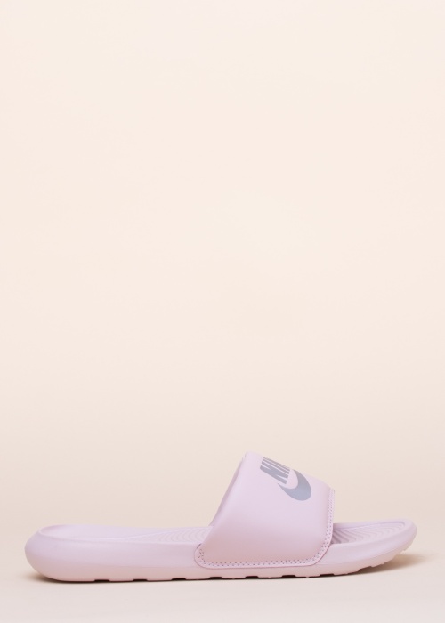 Nike baseina iešļūcenes W Victori One Slide