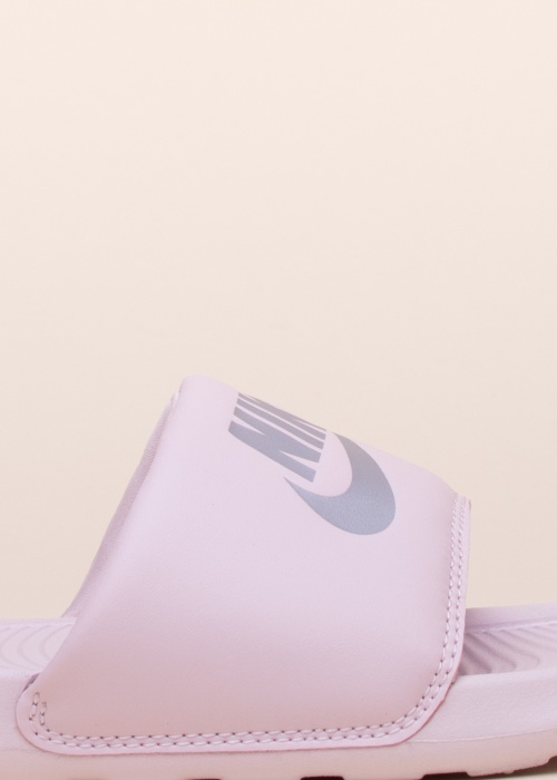 Nike baseina iešļūcenes W Victori One Slide