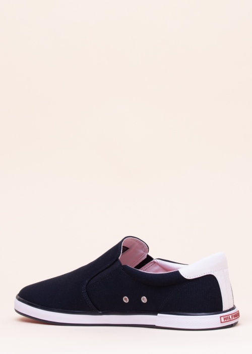 Tommy Hilfiger kedas