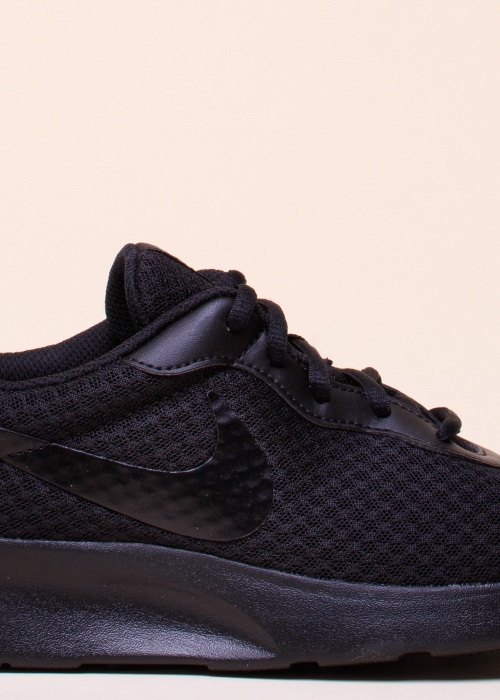 Кроссовки Tanjun Nike