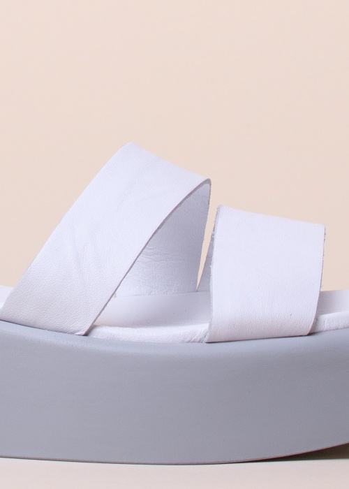 Molly Bessa ādas kurpes