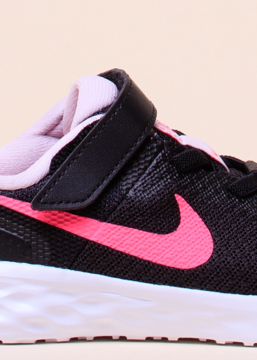 Nike apavi skriešanai  Revolution 6