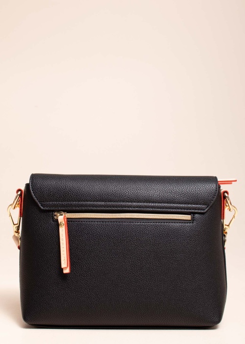 Bugatti plecu soma Ella