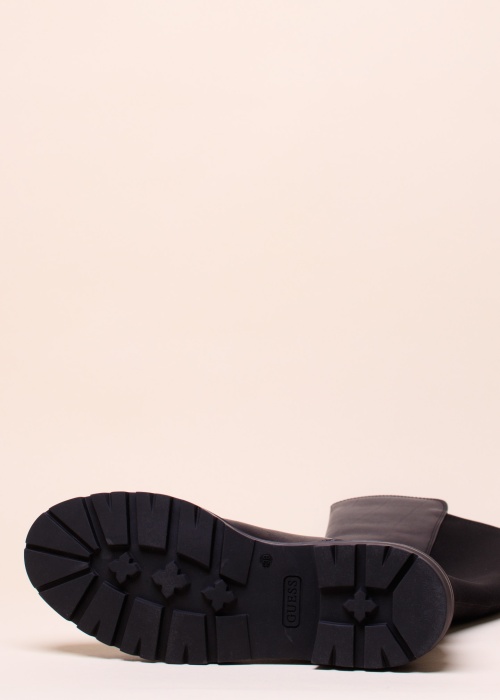 Guess zābaki Carmen