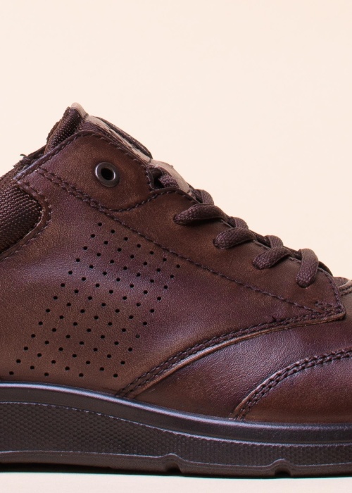 Ecco brīvā laika apavi