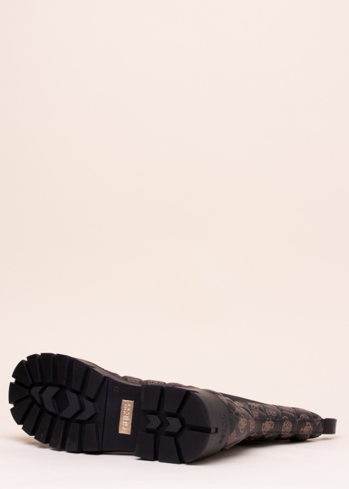 Guess puszābaki Serlen