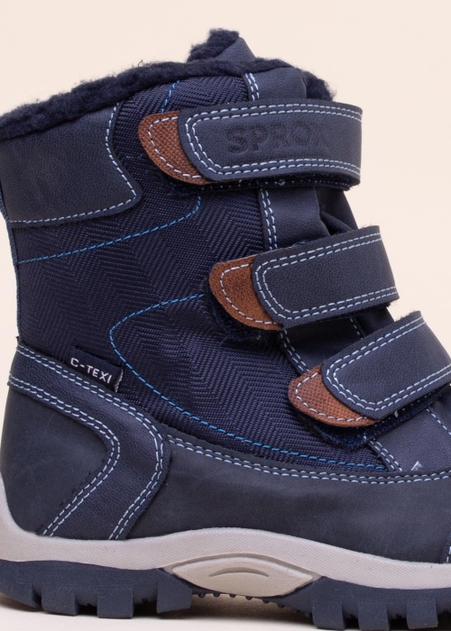 Sprox pārgājienu zābaki