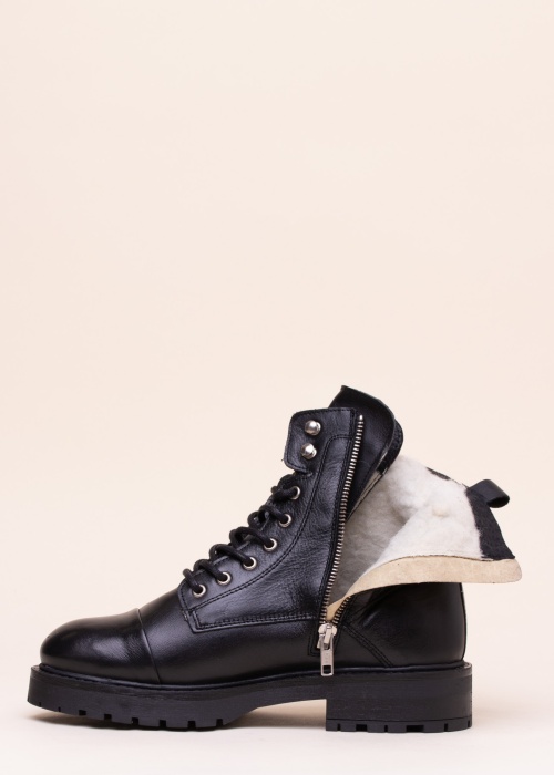 Pavement ziemas zābaki Jana Wool