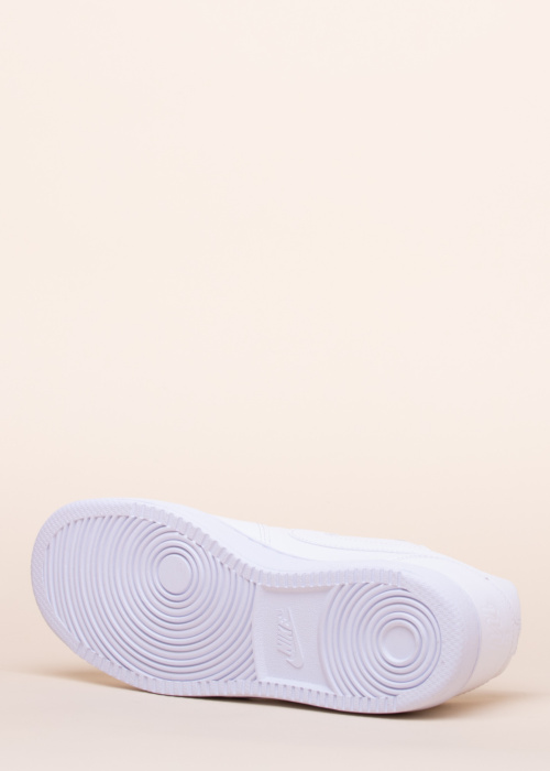 Nike kedas Ebernon Low