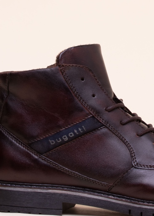 Bugatti puszābaki Caj