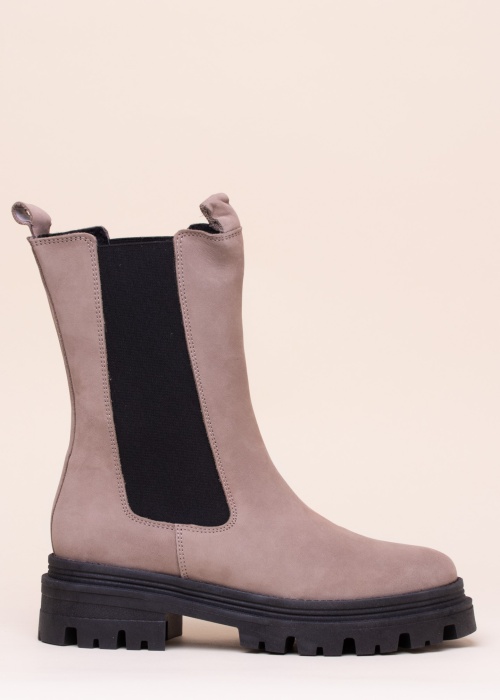 Нубуковые полусапоги Tamaris