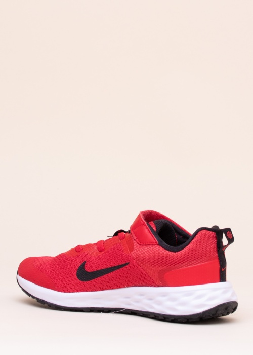 Беговые кроссовки Revolution 6 Nike