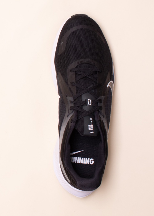 Беговые кроссовки Quest 5 Nike