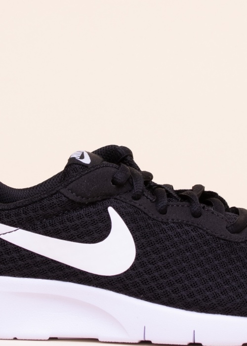 Кроссовки Tanjun Nike