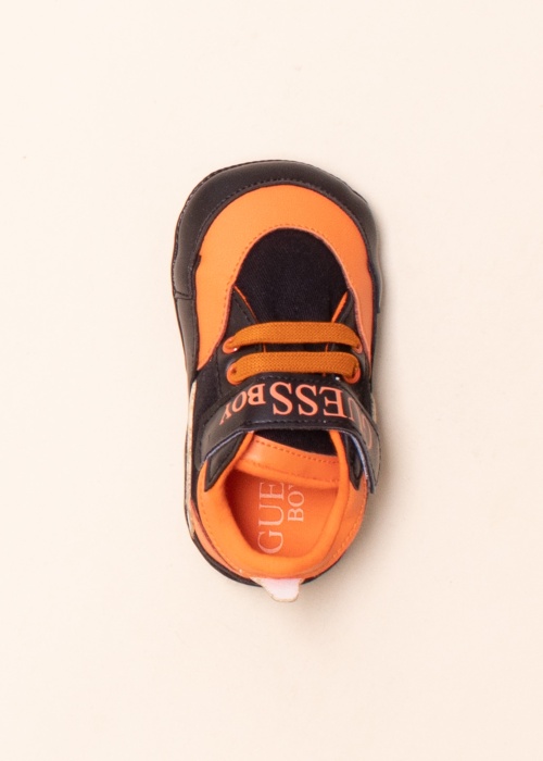 Guess brīvā laika apavi