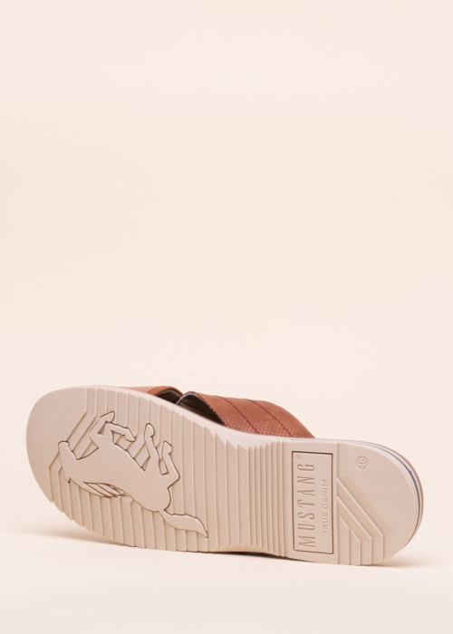 Сандалии Mustang
