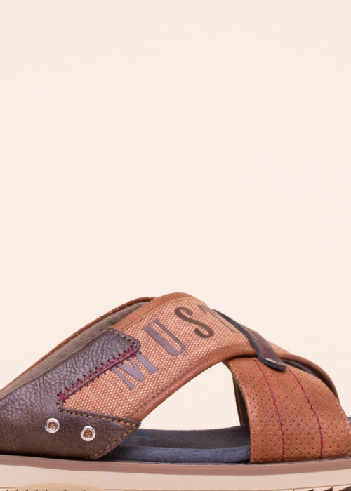 Сандалии Mustang