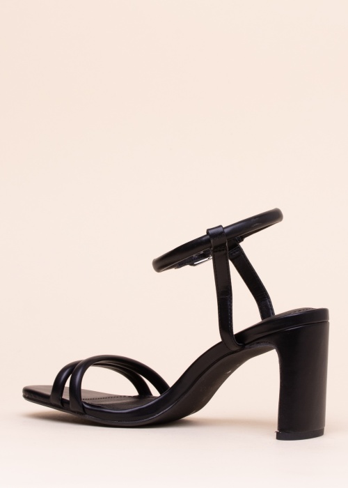 Bianco kurpes Biacherry