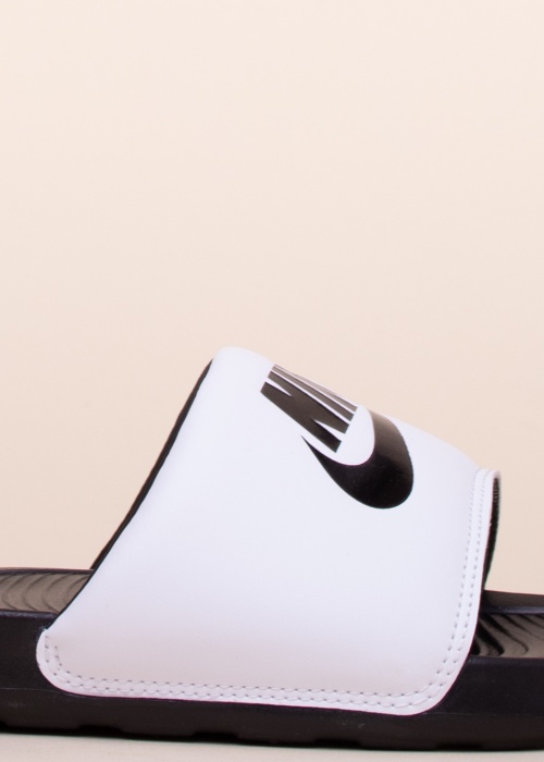 Nike baseina iešļūcenes Victori One