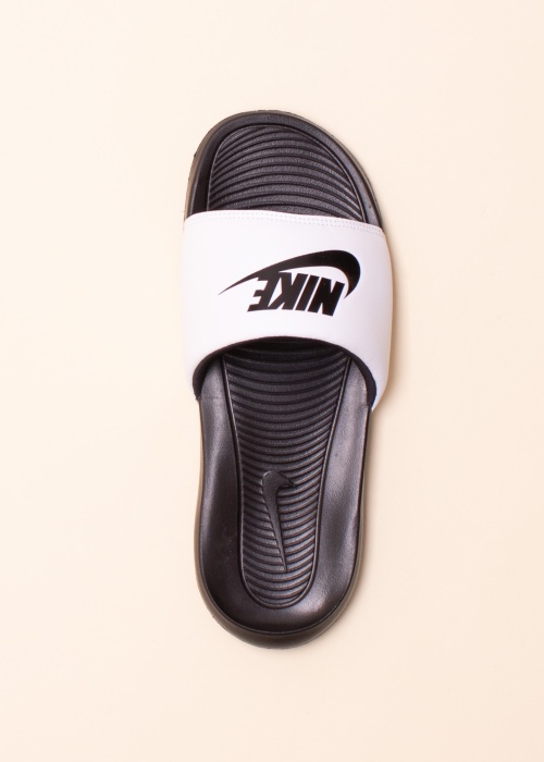 Nike baseina iešļūcenes Victori One