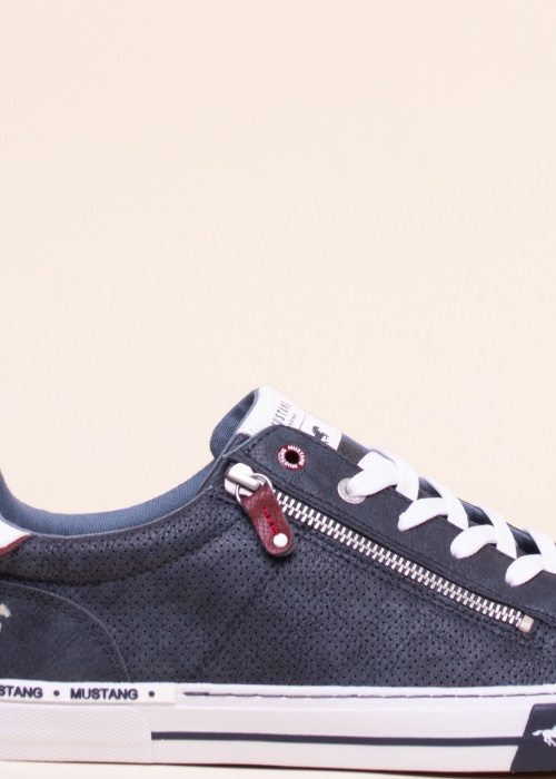 Тенниски Mustang