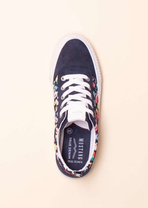 Тенниски Mustang