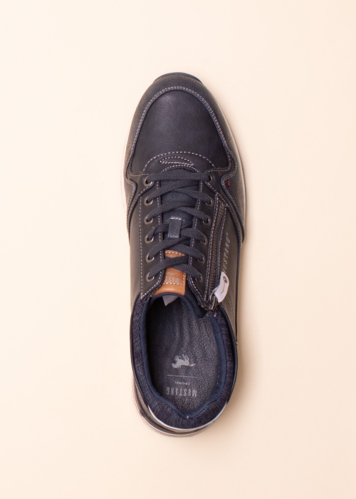 Кроссовки Mustang