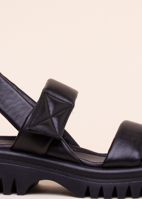 Molly Bessa sandales