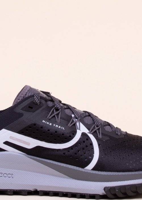 Беговые кроссовки React Pegasus Trail 4 Nike