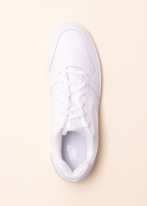 Nike kedas Ebernon Low