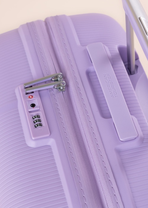 Чемодан размер M Starvibe American Tourister