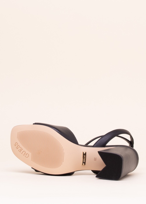 Guess kurpes Kernara