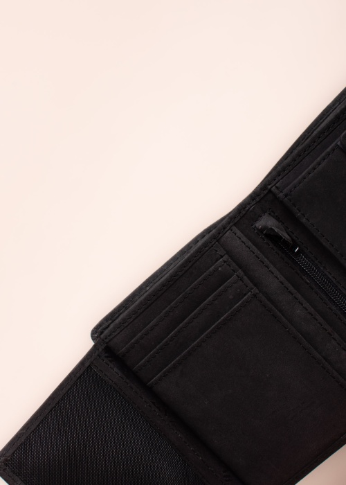 Tom Tailor naudas maks Ron kastītē