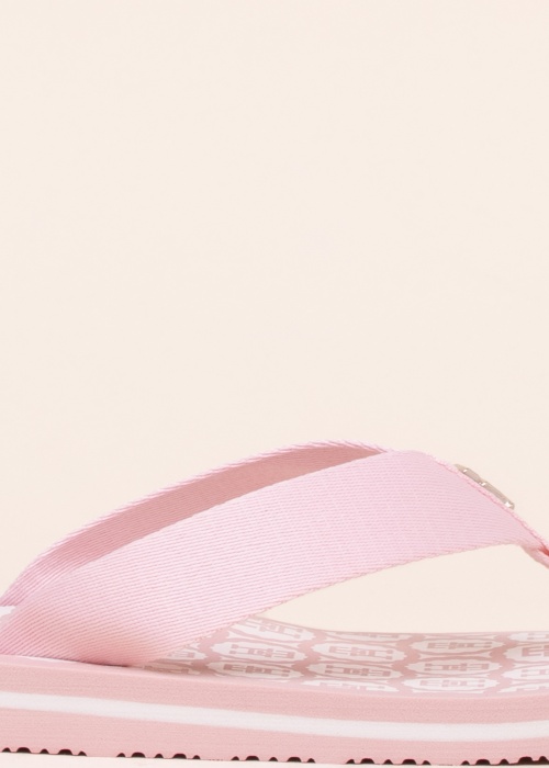 Tommy Hilfiger iešļūcenes