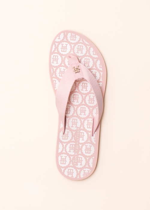 Tommy Hilfiger iešļūcenes