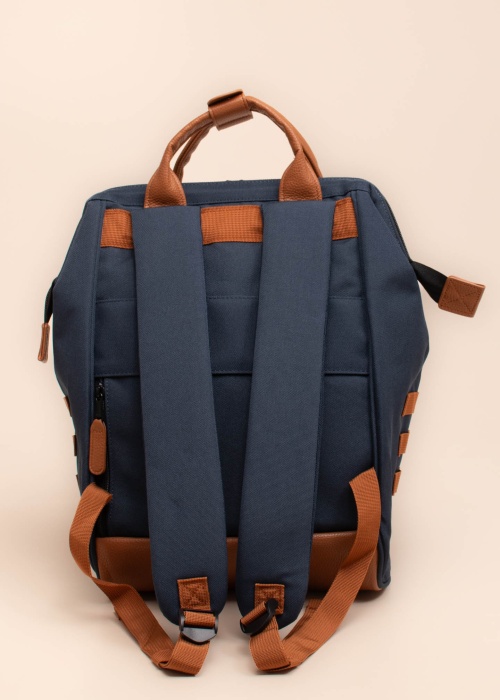 Cabaia mugursoma Chicago