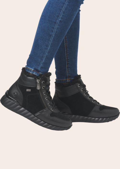 Зимние сапоги Remonte